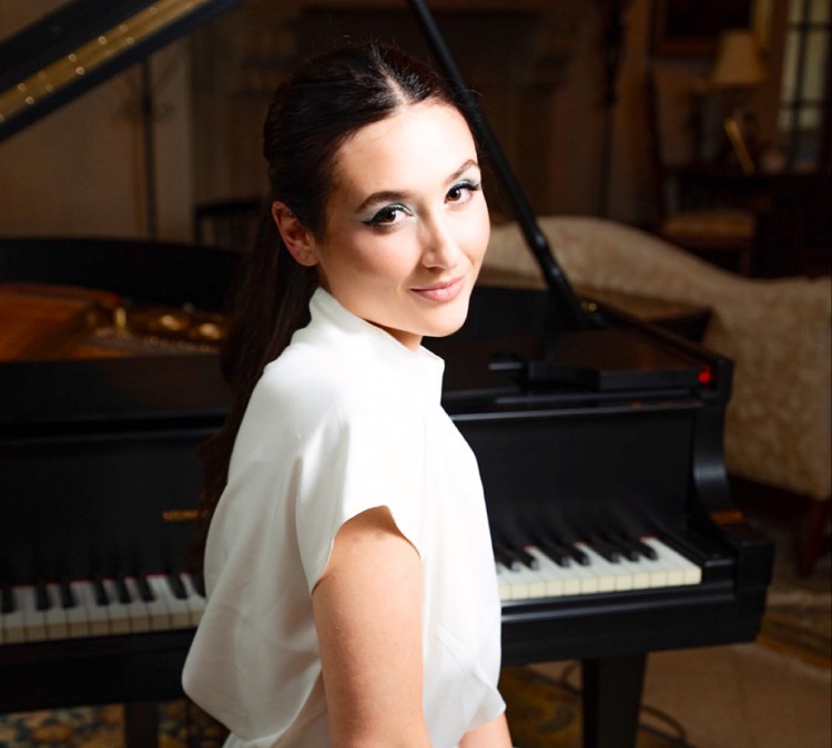 elizabeth-churchya-piano-lessons-photo